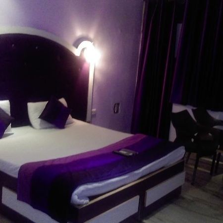 Akash Continental Hotel Rishīkesh Екстериор снимка